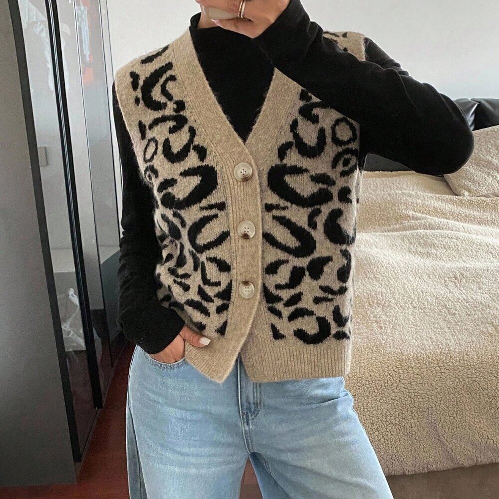 Multicolor Casual Women's Single Breasted V-Neck Leopard Print Knit sweater Vest - Picture 7 of 10